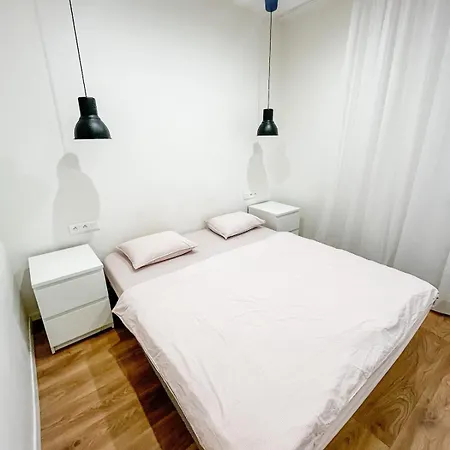 Cozy In Center شقة